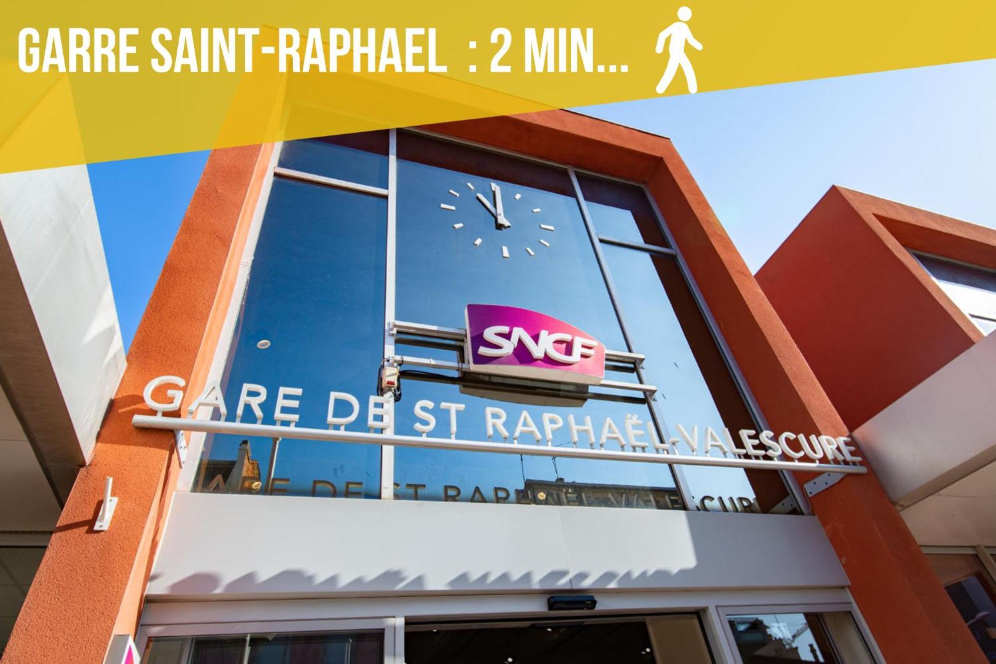 Studios Raffines Avec Terrasses - Plages, Ville Et Gare A Pied - Maison Raphael Saint-Raphael  Exterior photo